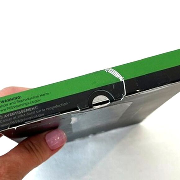 Kate Spade iPhone Case Black White Floral NEW NIB 15 Pro Max Hardshell - Picture 3 of 6